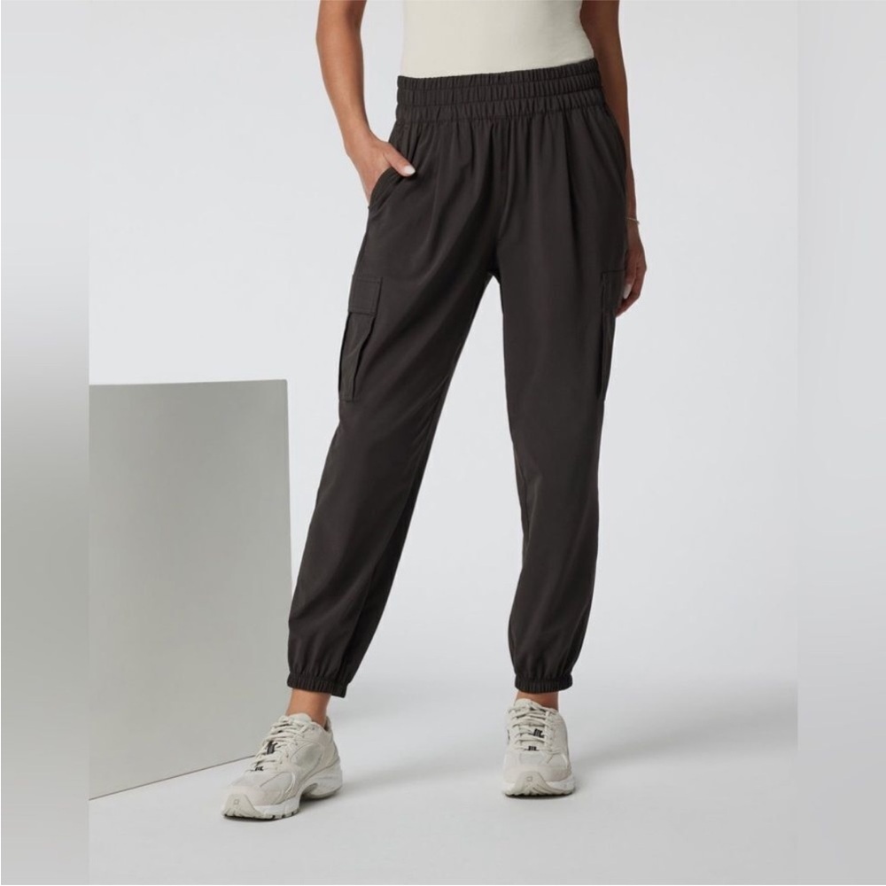 NWT Vuori Villa Cargo Jogger - Picture 3 of 7